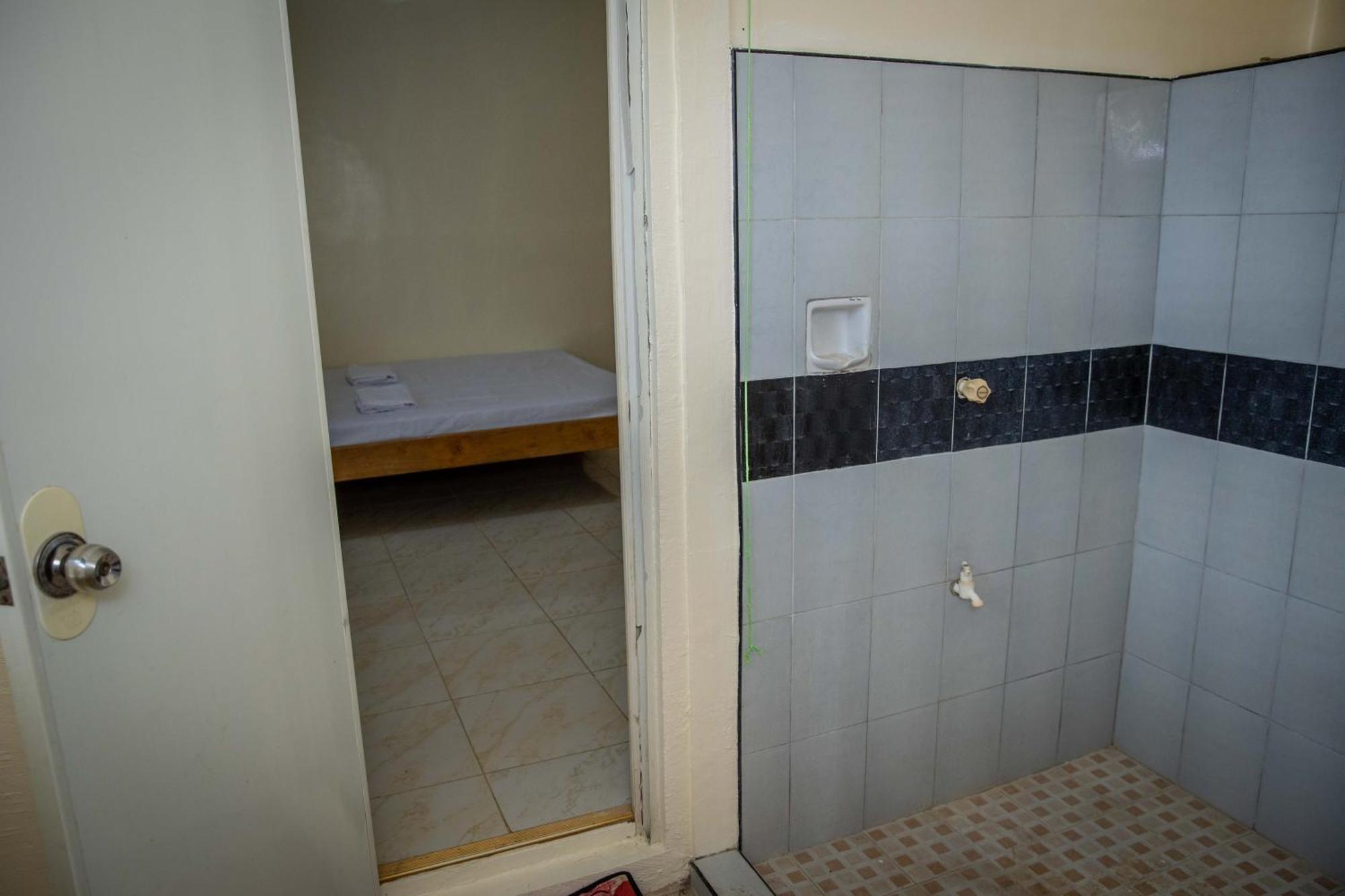 Fardesam - Budget Friendly Guest House Siquijor Esterno foto